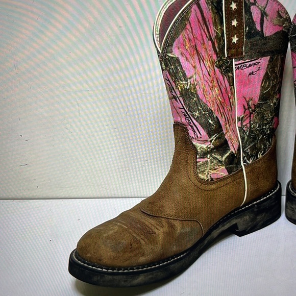 Size 11 Artiat pink mid girl boots - Picture 3 of 8